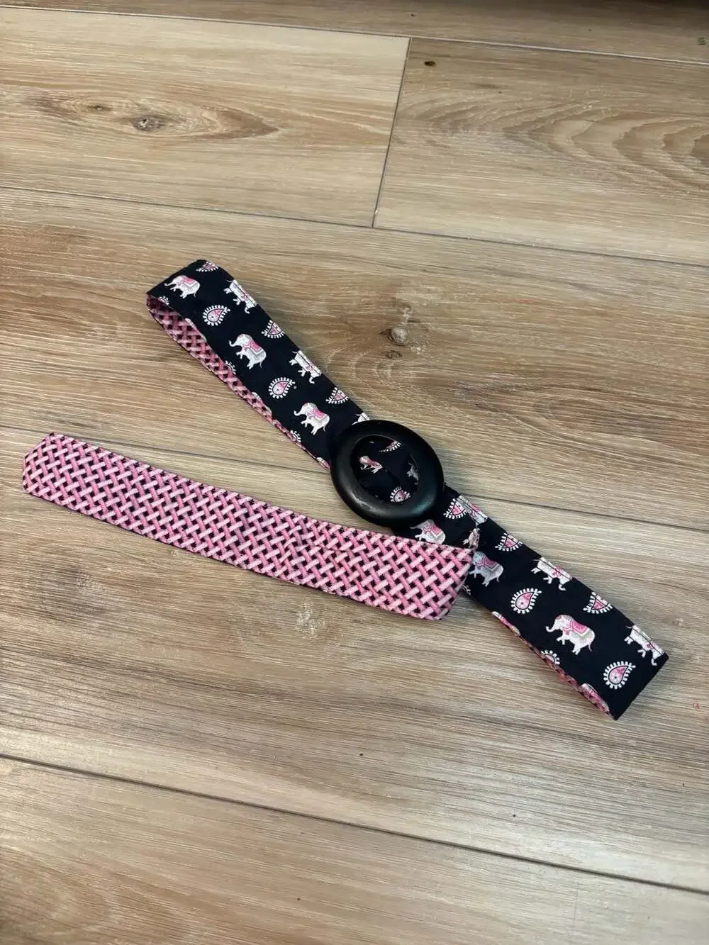 Vera Bradley Pink Elephant Paisley Lattice Design Reversible Fabric Belt with Wo